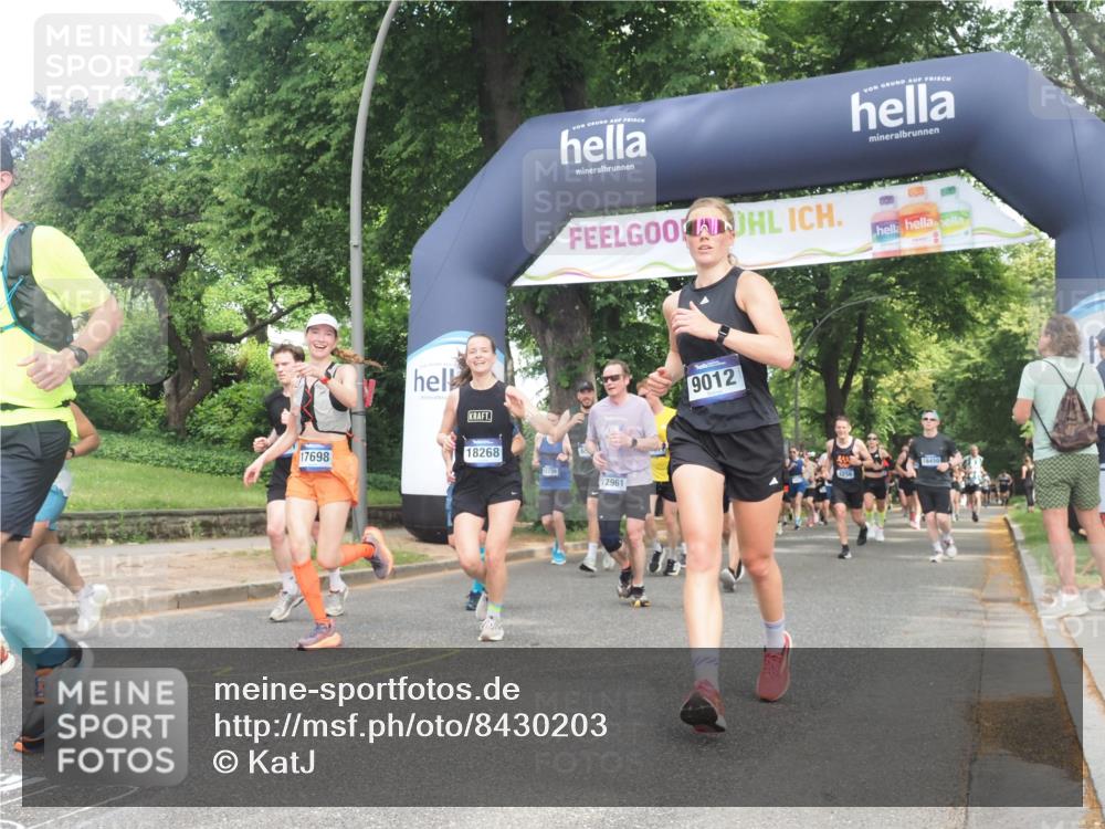 29.06.2025 - hella hamburg halbmarathon KatJ http://msf.ph/oto/8430203 29.06.2025 10:41:44 Zwischen KM18-KM19 1327, 1815, 2119, 3041, 3256, 5319 meine-sportfotos.de
