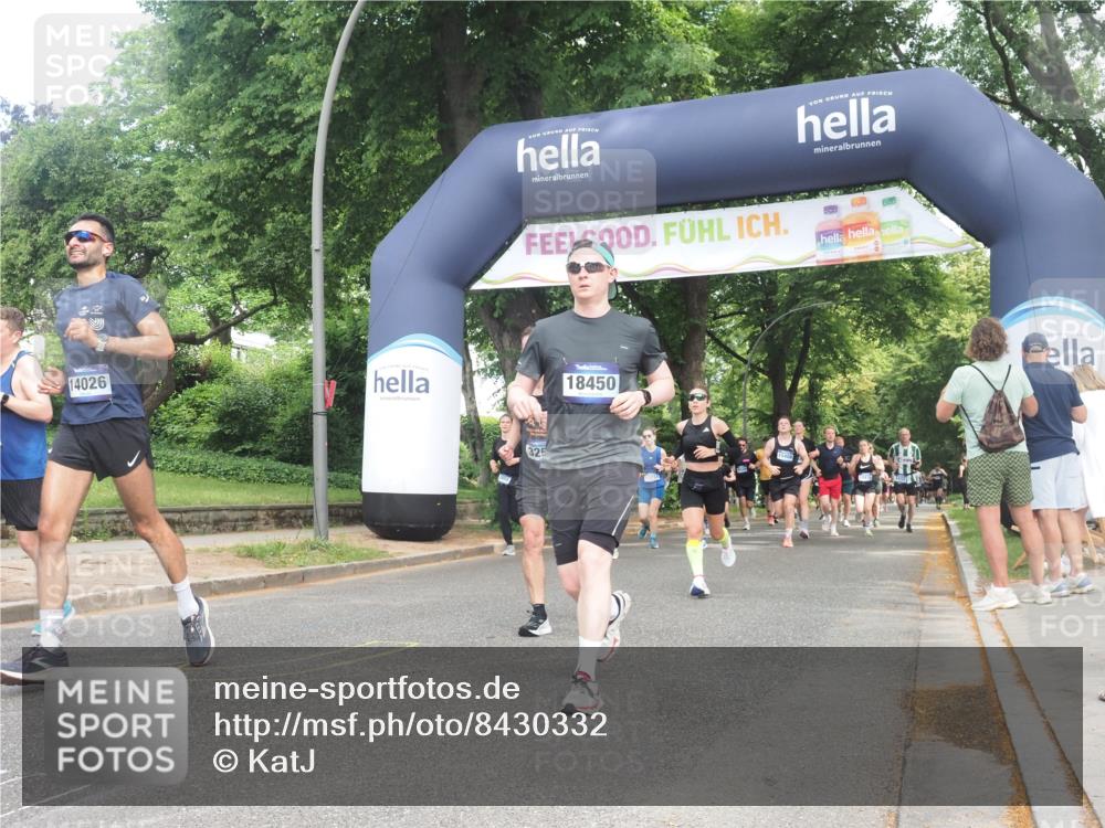 29.06.2025 - hella hamburg halbmarathon KatJ http://msf.ph/oto/8430332 29.06.2025 10:41:47 Zwischen KM18-KM19 1815, 2119, 3041, 3058, 3256, 6581 meine-sportfotos.de