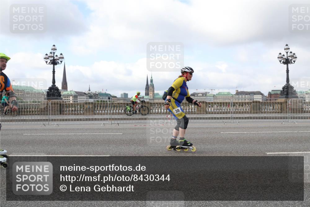 29.06.2025 - hella hamburg halbmarathon Lena Gebhardt http://msf.ph/oto/8430344 29.06.2025 09:00:20 Lombardsbrücke 38 meine-sportfotos.de