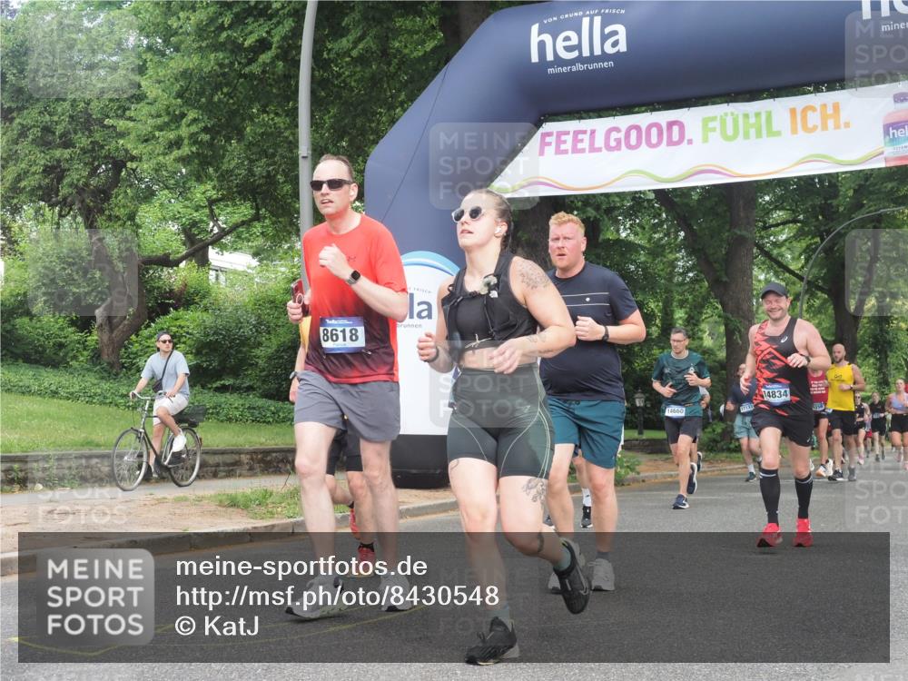 29.06.2025 - hella hamburg halbmarathon KatJ http://msf.ph/oto/8430548 29.06.2025 10:41:53 Zwischen KM18-KM19 1120, 1143, 2432, 3058, 3898, 6581, 6587, 8618 meine-sportfotos.de