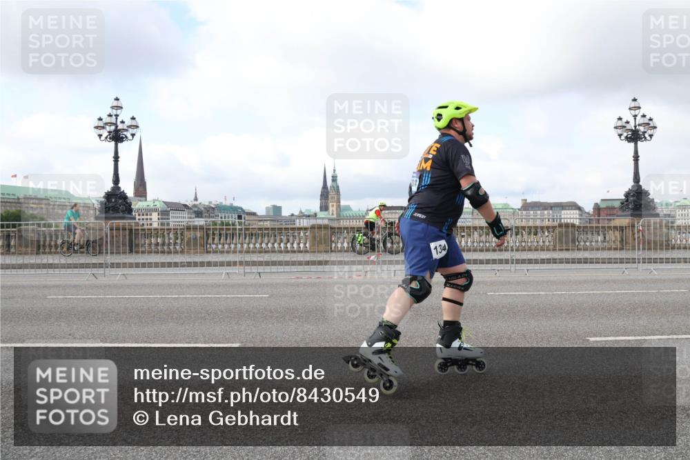 29.06.2025 - hella hamburg halbmarathon Lena Gebhardt http://msf.ph/oto/8430549 29.06.2025 09:00:20 Lombardsbrücke 134 meine-sportfotos.de