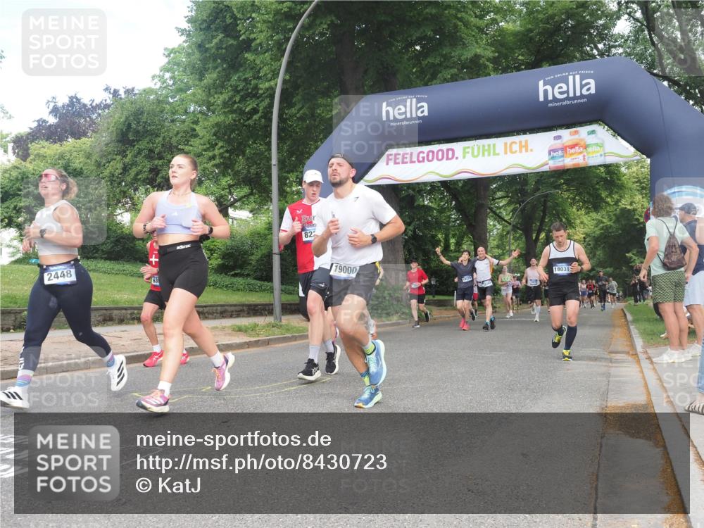 29.06.2025 - hella hamburg halbmarathon KatJ http://msf.ph/oto/8430723 29.06.2025 10:42:00 Zwischen KM18-KM19 1143, 2448, 4231, 4897, 6355, 6356, 8223 meine-sportfotos.de