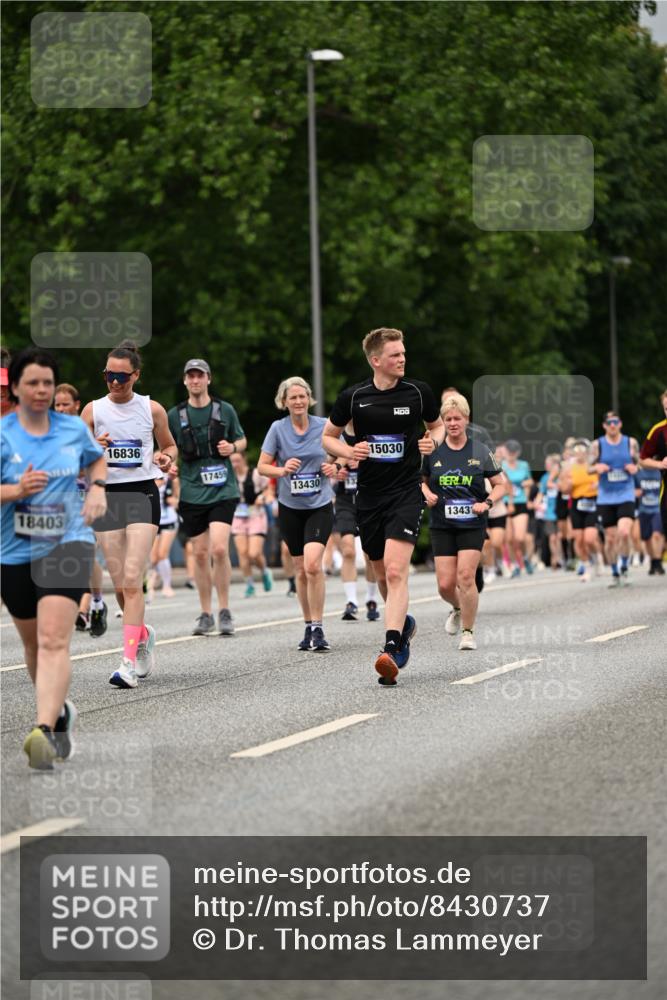 29.06.2025 - hella hamburg halbmarathon Dr. Thomas Lammeyer http://msf.ph/oto/8430737 29.06.2025 10:52:00 Kennedybrücke 1073, 1430, 1523, 1618, 2163, 2211, 2320, 2407, 2491, 2500, 2882, 3679, 4239, 4342, 5700, 5796, 6255, 6256, 7240, 8105, 8158, 8270, 9356, 9743, 9758, 10658, 10777, 10903, 11276 meine-sportfotos.de