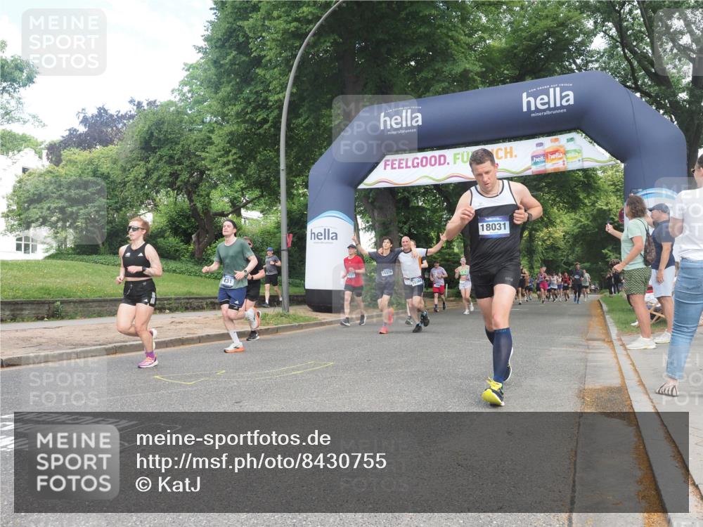 29.06.2025 - hella hamburg halbmarathon KatJ http://msf.ph/oto/8430755 29.06.2025 10:42:01 Zwischen KM18-KM19 1193, 2448, 4231, 4897, 6355, 6356, 8223 meine-sportfotos.de