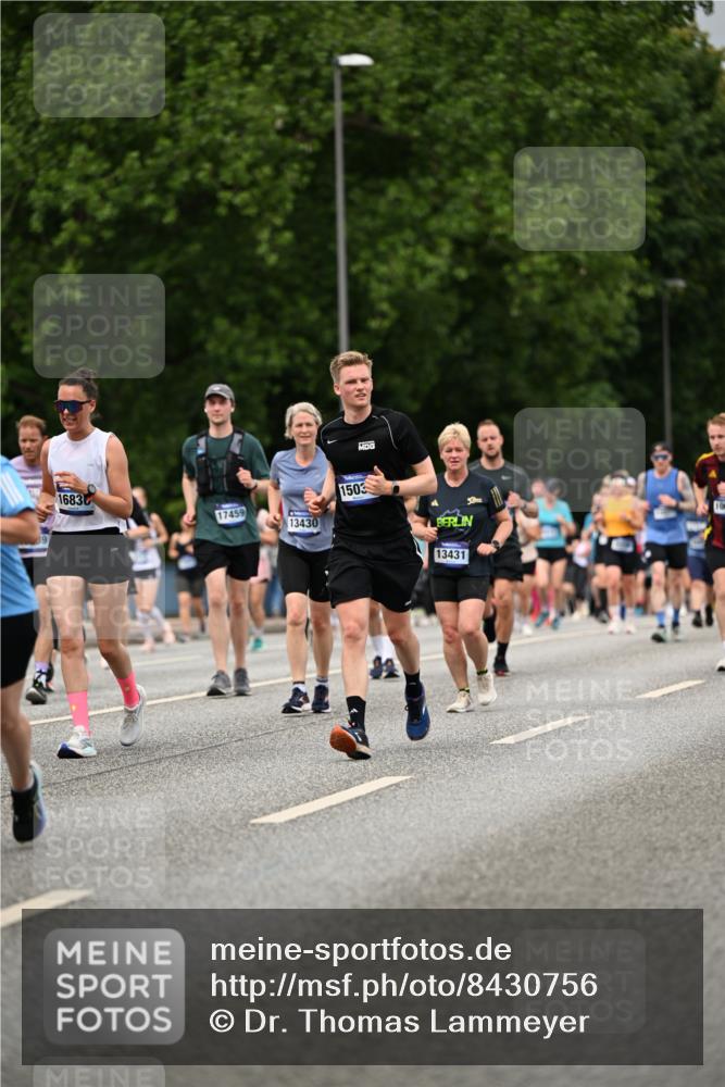 29.06.2025 - hella hamburg halbmarathon Dr. Thomas Lammeyer http://msf.ph/oto/8430756 29.06.2025 10:52:01 Kennedybrücke 1073, 1430, 1523, 1618, 2163, 2211, 2320, 2407, 2491, 2500, 2882, 3679, 4239, 4342, 4974, 5700, 5796, 6255, 6256, 6879, 7240, 8105, 8158, 8270, 9356, 9758, 10658, 10777, 10903, 11276 meine-sportfotos.de