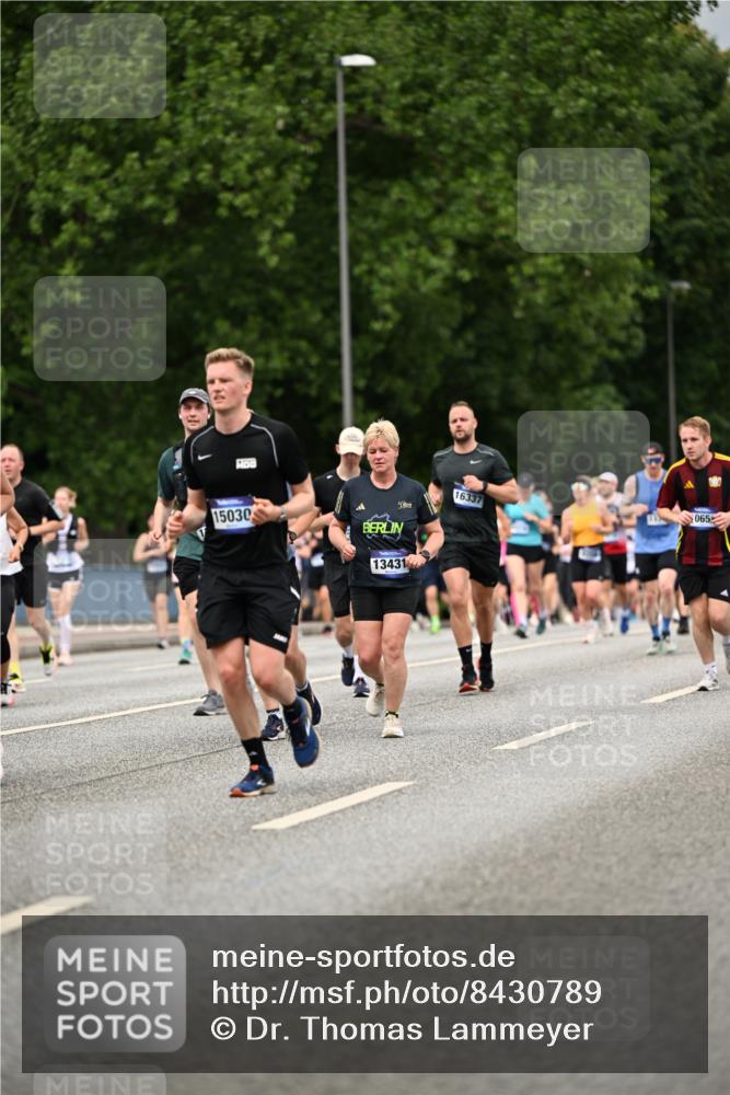 29.06.2025 - hella hamburg halbmarathon Dr. Thomas Lammeyer http://msf.ph/oto/8430789 29.06.2025 10:52:02 Kennedybrücke 1073, 1430, 1523, 1618, 2163, 2211, 2320, 2407, 2491, 2500, 2882, 3679, 4239, 4342, 4974, 5700, 5796, 6255, 6256, 6879, 7240, 8105, 8158, 8270, 9356, 9758, 10658, 10777, 10903, 11276 meine-sportfotos.de