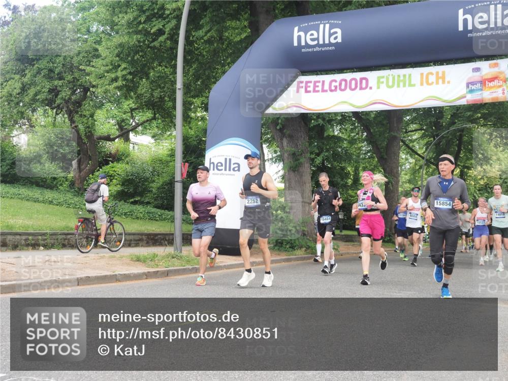 29.06.2025 - hella hamburg halbmarathon KatJ http://msf.ph/oto/8430851 29.06.2025 10:42:07 Zwischen KM18-KM19 1193, 1506, 2252, 3652, 4231, 6355, 6433, 7221 meine-sportfotos.de