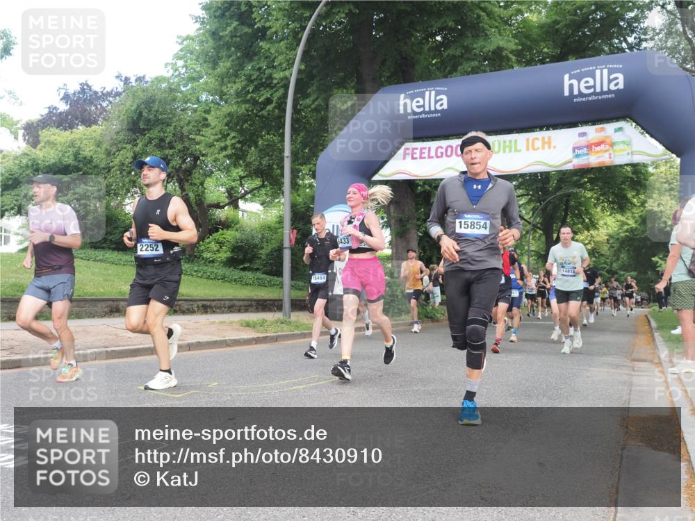29.06.2025 - hella hamburg halbmarathon KatJ http://msf.ph/oto/8430910 29.06.2025 10:42:09 Zwischen KM18-KM19 1193, 1506, 2252, 3177, 3652, 3861, 5021, 6082, 6084, 6433, 6569, 7221 meine-sportfotos.de