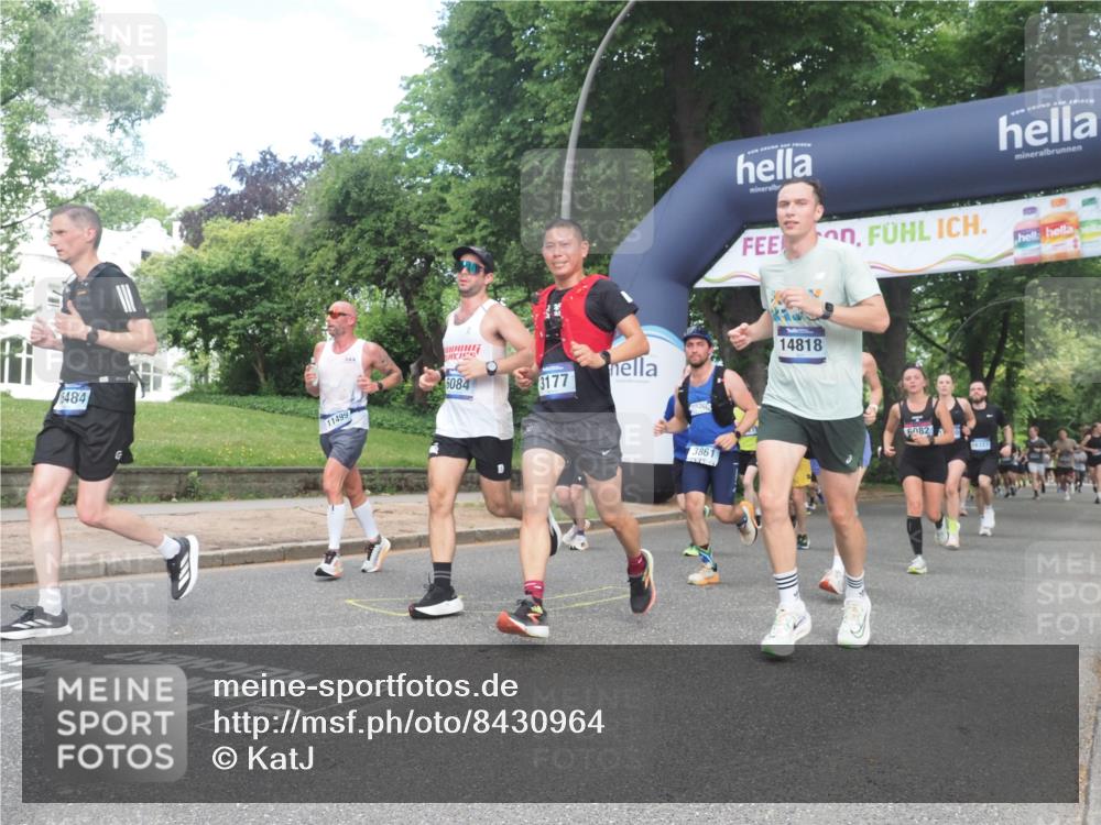29.06.2025 - hella hamburg halbmarathon KatJ http://msf.ph/oto/8430964 29.06.2025 10:42:11 Zwischen KM18-KM19 2252, 3177, 3861, 5021, 6082, 6084, 6433, 6569 meine-sportfotos.de