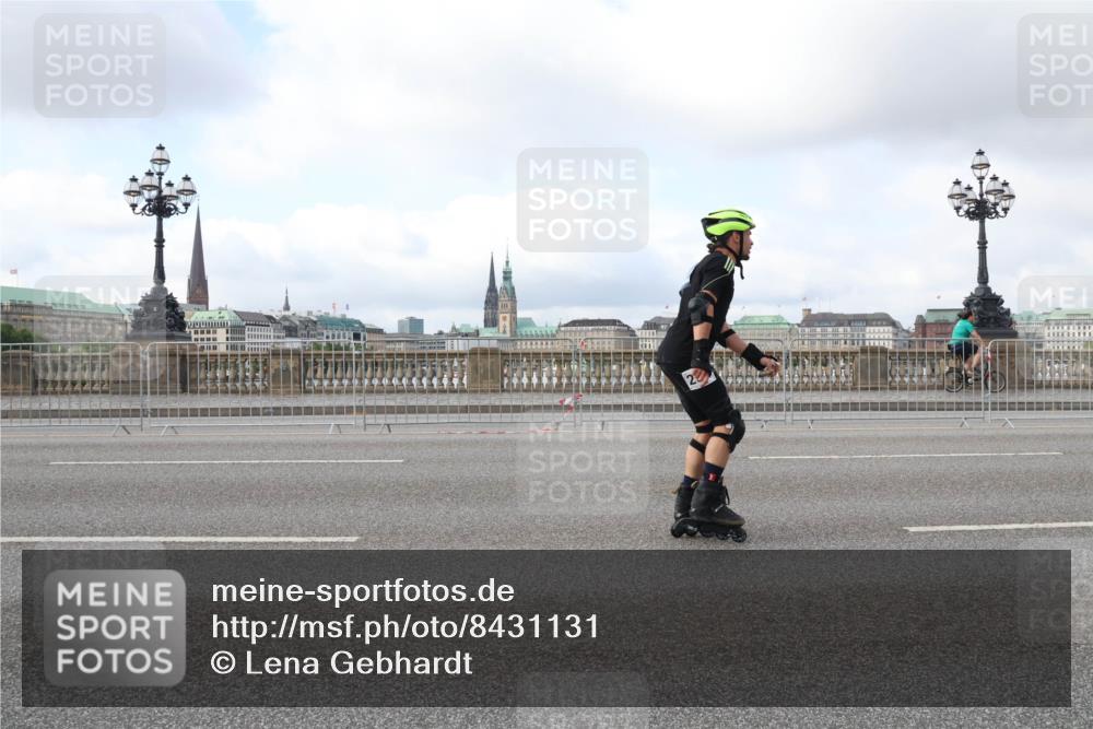 29.06.2025 - hella hamburg halbmarathon Lena Gebhardt http://msf.ph/oto/8431131 29.06.2025 09:00:26 Lombardsbrücke  meine-sportfotos.de