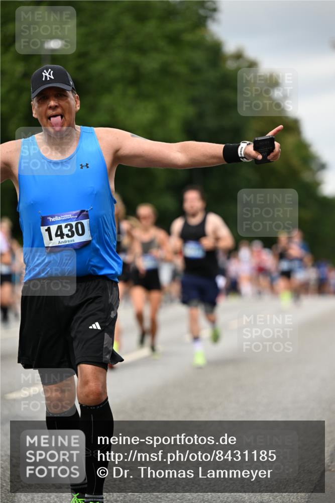29.06.2025 - hella hamburg halbmarathon Dr. Thomas Lammeyer http://msf.ph/oto/8431185 29.06.2025 10:52:11 Kennedybrücke 1045, 1073, 1430, 1434, 1523, 1618, 2163, 2195, 2320, 2407, 2418, 2491, 2882, 2994, 3468, 3679, 4037, 4239, 4588, 4974, 5796, 6255, 6256, 6879, 7240, 8105, 8158, 8270, 9018, 9356, 10075, 10658, 10777, 10903, 11276 meine-sportfotos.de