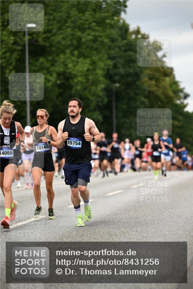 29.06.2025 - hella hamburg halbmarathon Dr. Thomas Lammeyer http://msf.ph/oto/8431256 29.06.2025 10:52:12 Kennedybrücke 1045, 1073, 1430, 1434, 1523, 1618, 2163, 2195, 2320, 2407, 2418, 2491, 2882, 2994, 3468, 3679, 4037, 4239, 4588, 4974, 5796, 6255, 6256, 6879, 7240, 8105, 8158, 8270, 9018, 9356, 10075, 10658, 10777, 10903, 11276, 11351 meine-sportfotos.de