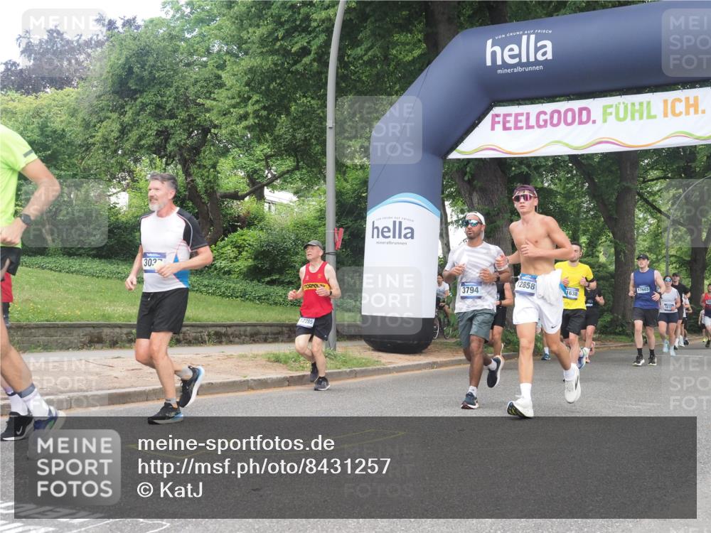 29.06.2025 - hella hamburg halbmarathon KatJ http://msf.ph/oto/8431257 29.06.2025 10:42:21 Zwischen KM18-KM19 1125, 2474, 3037, 3794, 5672, 6443 meine-sportfotos.de