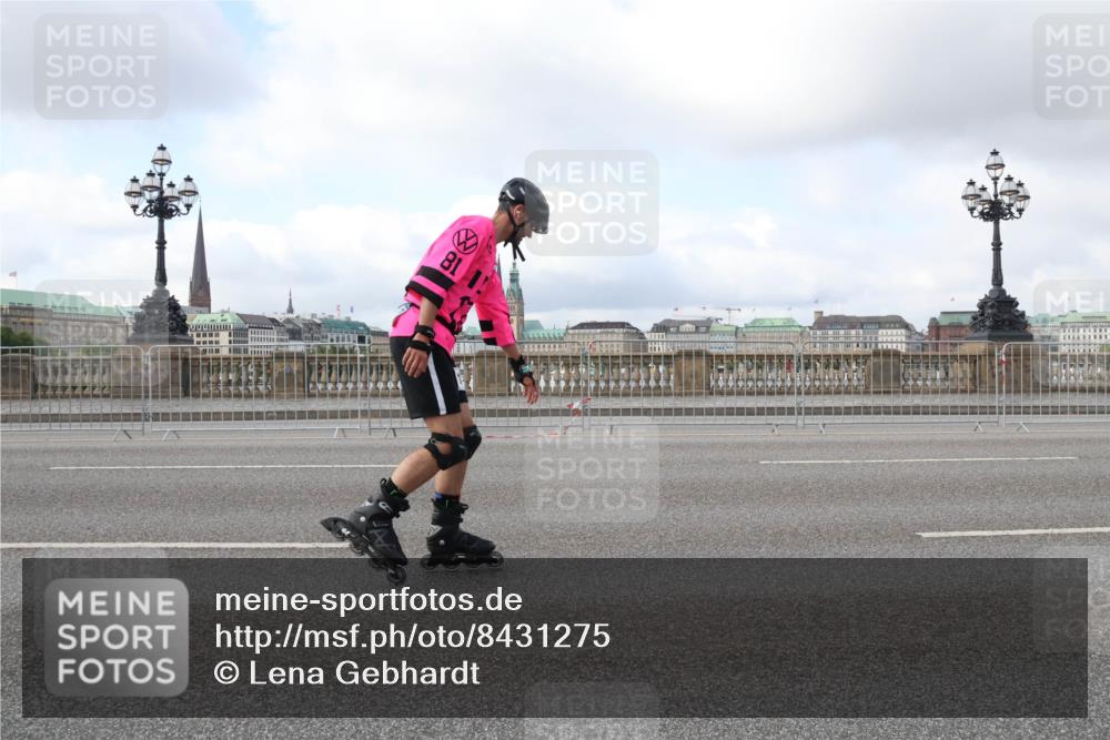 29.06.2025 - hella hamburg halbmarathon Lena Gebhardt http://msf.ph/oto/8431275 29.06.2025 09:00:27 Lombardsbrücke 81 meine-sportfotos.de