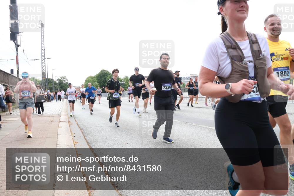 29.06.2025 - hella hamburg halbmarathon Lena Gebhardt http://msf.ph/oto/8431580 29.06.2025 10:44:15 Lombardsbrücke 9073, 8591, 35, 14, 4896, 7326, 1802, 1026, 1095, 1306, 1345, 1459, 1519, 1802, 1804, 2073, 2186, 2343, 2610, 2692, 3065, 3288, 3506, 3596, 3597, 4496, 4627, 4636, 4898, 5001, 5127, 5293, 5647, 5649, 5730, 5731, 5890, 5902, 5905, 6002, 6036, 6334, 6895, 7216, 7326, 7610, 7818, 7842, 8058, 8272, 8591, 8763, 8870, 8957, 9073, 9510, 9704, 9879, 10223, 10303, 10304, 10416, 11825, 11955, 12322, 12409, 12803, 12995, 13262, 13288, 13330, 13390, 13906, 14091, 14123, 14654 meine-sportfotos.de