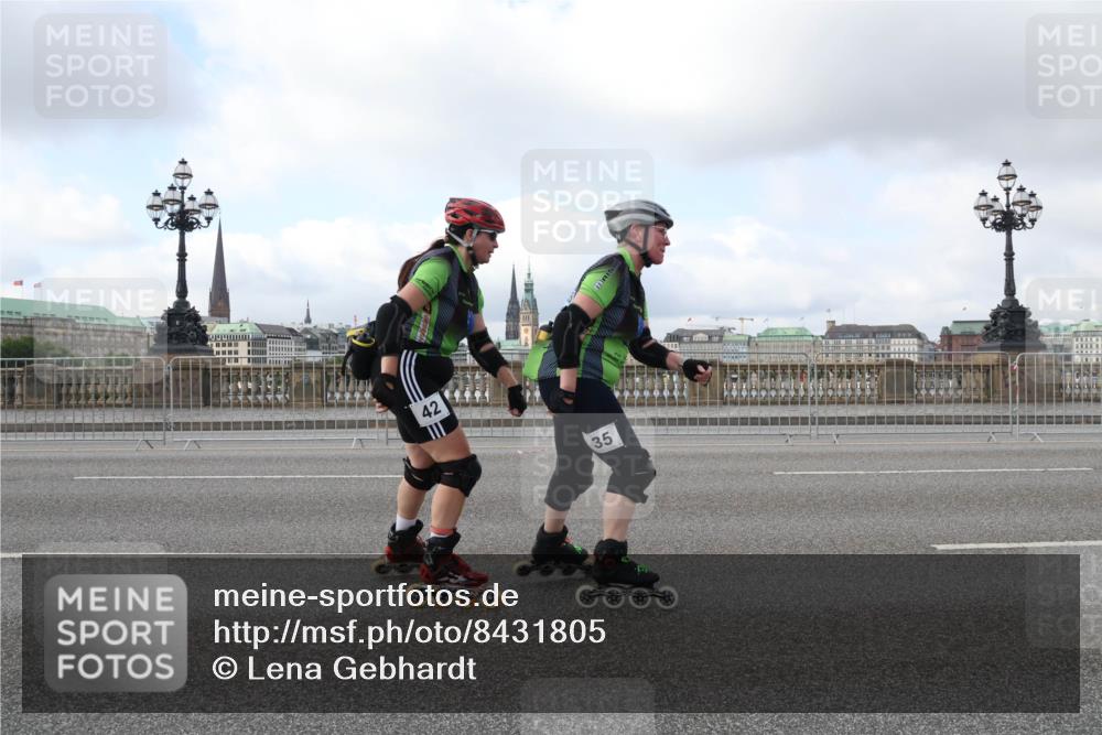 29.06.2025 - hella hamburg halbmarathon Lena Gebhardt http://msf.ph/oto/8431805 29.06.2025 09:00:47 Lombardsbrücke 42, 35 meine-sportfotos.de