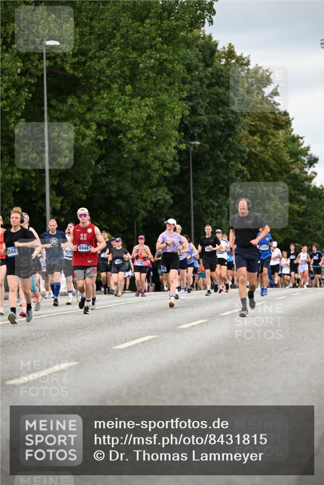 29.06.2025 - hella hamburg halbmarathon Dr. Thomas Lammeyer http://msf.ph/oto/8431815 29.06.2025 10:52:24 Kennedybrücke 1045, 1246, 1434, 1639, 1645, 2148, 2163, 2195, 2407, 2418, 2627, 2882, 2994, 3468, 3504, 3933, 4037, 4588, 4856, 4974, 5886, 6255, 6256, 6879, 7412, 7970, 8310, 8948, 9018, 9356, 9696, 10075, 10777, 10991, 11351 meine-sportfotos.de