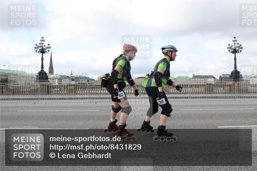 29.06.2025 - hella hamburg halbmarathon Lena Gebhardt http://msf.ph/oto/8431829 29.06.2025 09:00:47 Lombardsbrücke 42, 35 meine-sportfotos.de