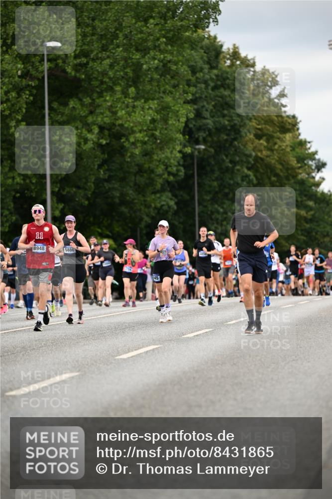 29.06.2025 - hella hamburg halbmarathon Dr. Thomas Lammeyer http://msf.ph/oto/8431865 29.06.2025 10:52:26 Kennedybrücke 1045, 1246, 1434, 1639, 1645, 2148, 2163, 2195, 2407, 2418, 2627, 2704, 2882, 2994, 3468, 3504, 3933, 4037, 4588, 4856, 4974, 5886, 6255, 6256, 6879, 7412, 7970, 8310, 8948, 9018, 9356, 9696, 10075, 10777, 10991, 11351 meine-sportfotos.de