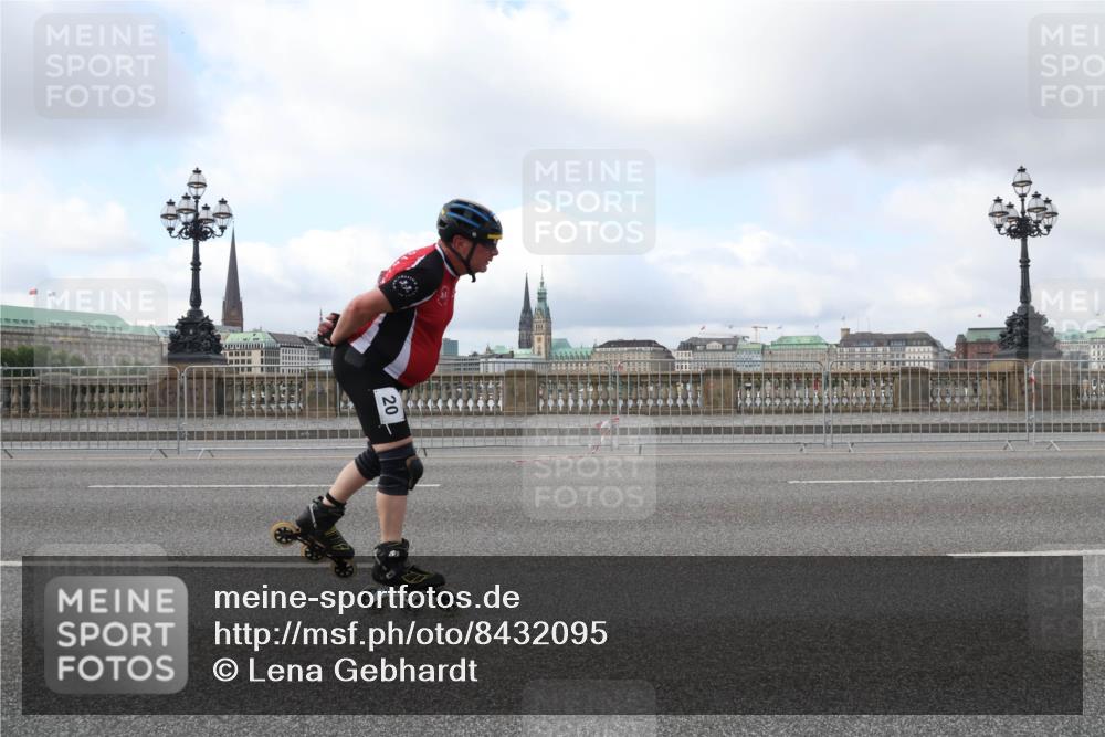 29.06.2025 - hella hamburg halbmarathon Lena Gebhardt http://msf.ph/oto/8432095 29.06.2025 09:00:50 Lombardsbrücke 20, 20 meine-sportfotos.de