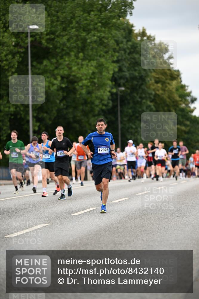 29.06.2025 - hella hamburg halbmarathon Dr. Thomas Lammeyer http://msf.ph/oto/8432140 29.06.2025 10:52:33 Kennedybrücke 1045, 1246, 1434, 1639, 1645, 2148, 2195, 2418, 2627, 2704, 2994, 3049, 3077, 3468, 3504, 3933, 4037, 4588, 4856, 5886, 5952, 6950, 7412, 7427, 7970, 8077, 8310, 8948, 9018, 9696, 9775, 9787, 10075, 10991, 11351 meine-sportfotos.de