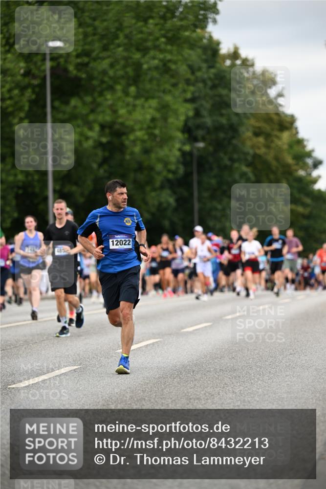 29.06.2025 - hella hamburg halbmarathon Dr. Thomas Lammeyer http://msf.ph/oto/8432213 29.06.2025 10:52:35 Kennedybrücke 1045, 1246, 1639, 1645, 2148, 2195, 2418, 2627, 2704, 2994, 3049, 3077, 3468, 3504, 3933, 4037, 4588, 4856, 5886, 5952, 6950, 7412, 7427, 7970, 8077, 8310, 8948, 9018, 9696, 9775, 9787, 10366, 10991, 11351 meine-sportfotos.de