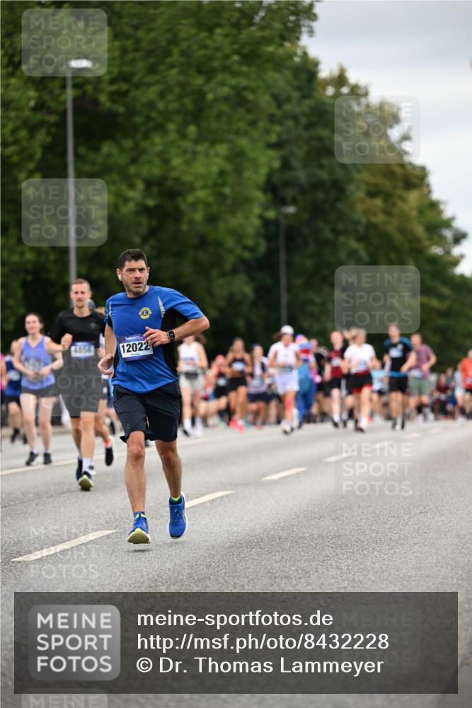 29.06.2025 - hella hamburg halbmarathon Dr. Thomas Lammeyer http://msf.ph/oto/8432228 29.06.2025 10:52:35 Kennedybrücke 1045, 1246, 1639, 1645, 2148, 2195, 2418, 2627, 2704, 2994, 3049, 3077, 3468, 3504, 3933, 4037, 4588, 4856, 5886, 5952, 6950, 7412, 7427, 7970, 8077, 8310, 8948, 9018, 9696, 9775, 9787, 10366, 10991, 11351 meine-sportfotos.de