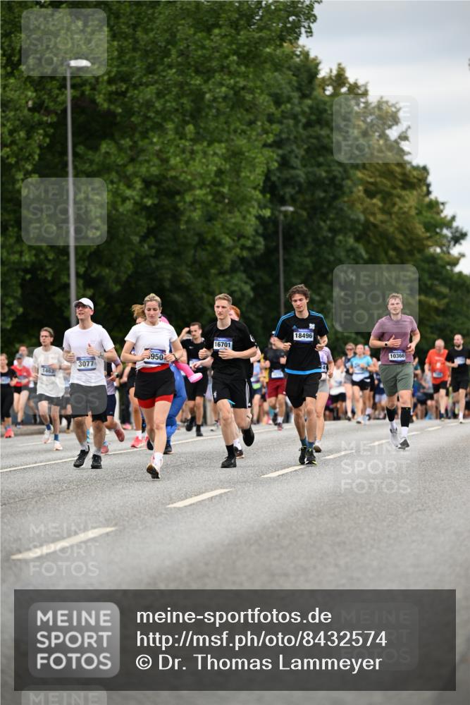 29.06.2025 - hella hamburg halbmarathon Dr. Thomas Lammeyer http://msf.ph/oto/8432574 29.06.2025 10:52:43 Kennedybrücke 1246, 1463, 1639, 1645, 1720, 2148, 2627, 2704, 3049, 3077, 3215, 3504, 3933, 4856, 5714, 5886, 5952, 6950, 7412, 7427, 7970, 8077, 8310, 8948, 9696, 9775, 9787, 10366, 10991 meine-sportfotos.de