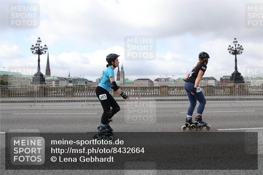 29.06.2025 - hella hamburg halbmarathon Lena Gebhardt http://msf.ph/oto/8432664 29.06.2025 09:00:59 Lombardsbrücke 363, 60 meine-sportfotos.de