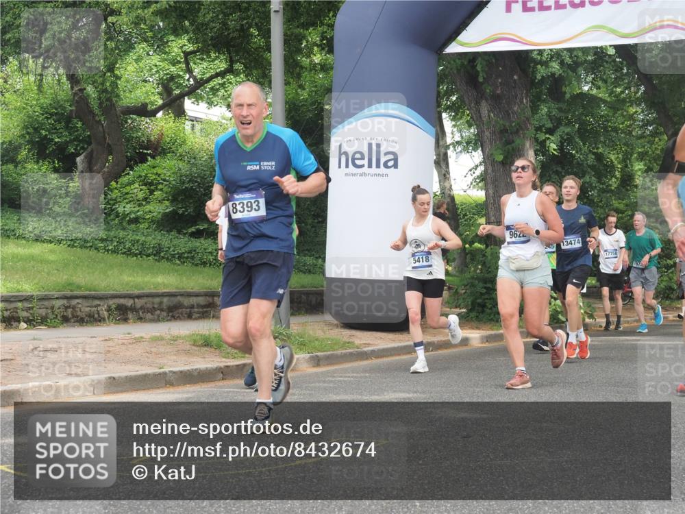 29.06.2025 - hella hamburg halbmarathon KatJ http://msf.ph/oto/8432674 29.06.2025 10:43:19 Zwischen KM18-KM19 3042, 4868, 6591, 6720, 8255, 8393 meine-sportfotos.de