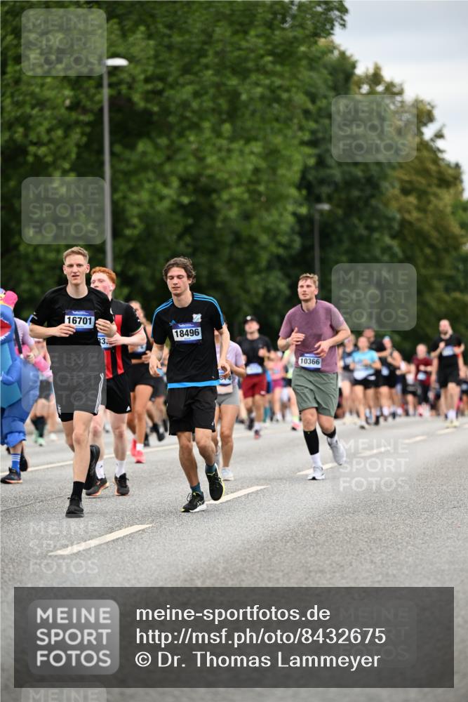 29.06.2025 - hella hamburg halbmarathon Dr. Thomas Lammeyer http://msf.ph/oto/8432675 29.06.2025 10:52:46 Kennedybrücke 1246, 1463, 1639, 1645, 1701, 1720, 2627, 2704, 3049, 3077, 3215, 3933, 4856, 5010, 5714, 5886, 5952, 6950, 7394, 7412, 7427, 7970, 8077, 8310, 9552, 9691, 9696, 9775, 9787, 10366 meine-sportfotos.de