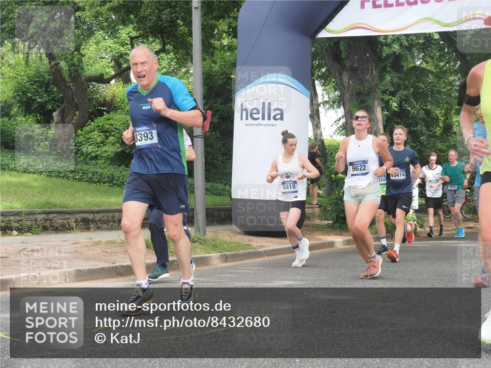 29.06.2025 - hella hamburg halbmarathon KatJ http://msf.ph/oto/8432680 29.06.2025 10:43:20 Zwischen KM18-KM19 3042, 4868, 5418, 6591, 6720, 8255, 8393 meine-sportfotos.de