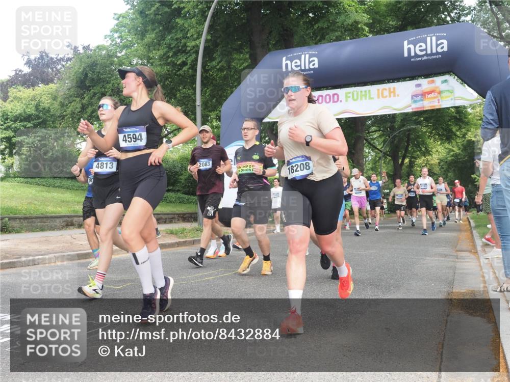 29.06.2025 - hella hamburg halbmarathon KatJ http://msf.ph/oto/8432884 29.06.2025 10:43:26 Zwischen KM18-KM19 1972, 2083, 2741, 2982, 2996, 3042, 4152, 4594, 4813, 5418, 7037, 8255 meine-sportfotos.de