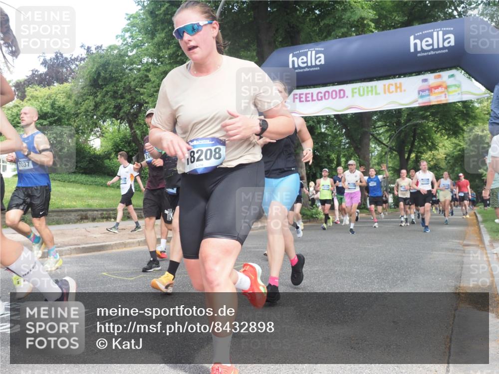 29.06.2025 - hella hamburg halbmarathon KatJ http://msf.ph/oto/8432898 29.06.2025 10:43:27 Zwischen KM18-KM19 1972, 2083, 2741, 2982, 2996, 4152, 4594, 4813, 5418, 7037, 7547 meine-sportfotos.de