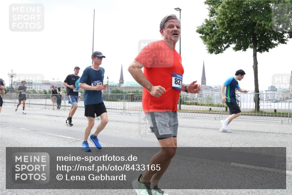 29.06.2025 - hella hamburg halbmarathon Lena Gebhardt http://msf.ph/oto/8433165 29.06.2025 10:44:30 Lombardsbrücke 17968, 56, 827, 1345, 1519, 1802, 1804, 2186, 2343, 2610, 2674, 2692, 3065, 3506, 3596, 4215, 4496, 4898, 4968, 5127, 5355, 5647, 5649, 5730, 5731, 6002, 7216, 7326, 7610, 7818, 7842, 8272, 8591, 8763, 8957, 9084, 9085, 9331, 9333, 9397, 9510, 9536, 10006, 10223, 10303, 10304, 10416, 11272, 11825, 11955, 12318, 12322, 12409, 12803, 12995, 13262, 13288, 13330, 13390, 13906, 14091, 14123, 14350, 14654, 14681, 14971, 18454, 18459 meine-sportfotos.de
