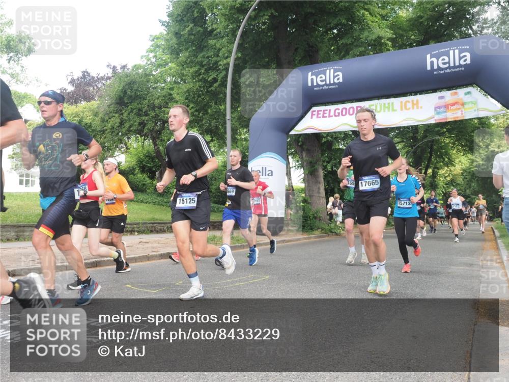 29.06.2025 - hella hamburg halbmarathon KatJ http://msf.ph/oto/8433229 29.06.2025 10:43:40 Zwischen KM18-KM19 1130, 1485, 6272, 6399, 7659, 8669 meine-sportfotos.de