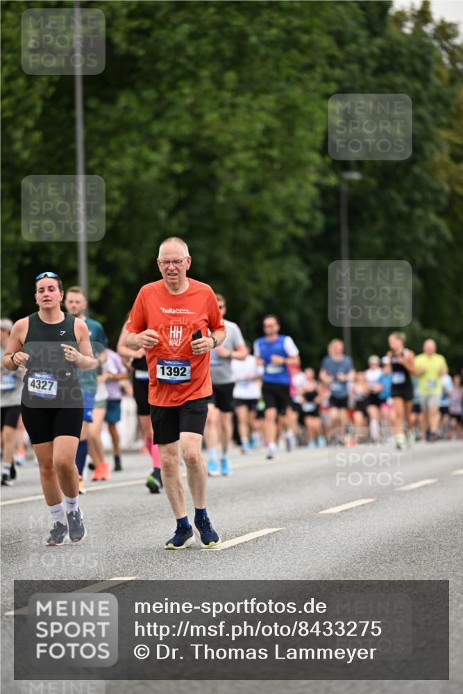 29.06.2025 - hella hamburg halbmarathon Dr. Thomas Lammeyer http://msf.ph/oto/8433275 29.06.2025 10:53:02 Kennedybrücke 1157, 1174, 1175, 1392, 1463, 1701, 1720, 2067, 3077, 3215, 3486, 4327, 5010, 5714, 7394, 7532, 8719, 9552, 9691, 9775, 10366, 10794, 11000 meine-sportfotos.de