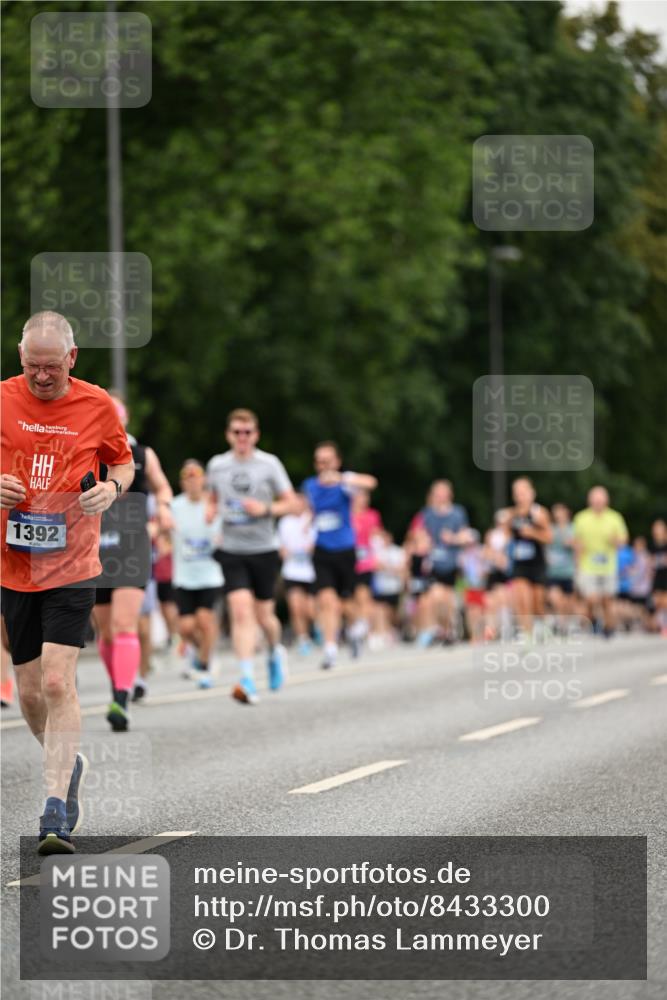 29.06.2025 - hella hamburg halbmarathon Dr. Thomas Lammeyer http://msf.ph/oto/8433300 29.06.2025 10:53:04 Kennedybrücke 1142, 1157, 1174, 1175, 1392, 1463, 1701, 1720, 2067, 3215, 3486, 4327, 5010, 5714, 7394, 7532, 8719, 9552, 9691, 10366, 10794, 11000 meine-sportfotos.de