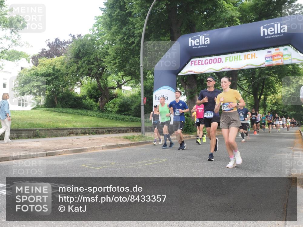 29.06.2025 - hella hamburg halbmarathon KatJ http://msf.ph/oto/8433357 29.06.2025 10:43:46 Zwischen KM18-KM19 1583, 4167, 5033, 7659, 7716, 8652 meine-sportfotos.de