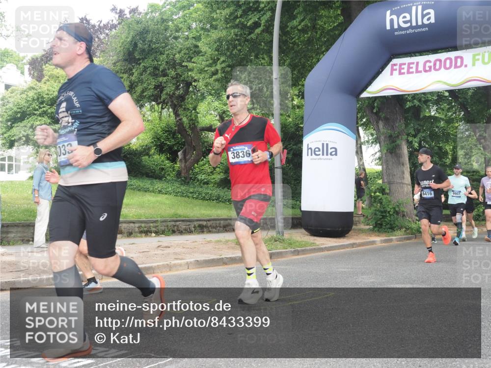 29.06.2025 - hella hamburg halbmarathon KatJ http://msf.ph/oto/8433399 29.06.2025 10:43:49 Zwischen KM18-KM19 1563, 1583, 3836, 4167, 5033, 6416, 7716, 8542, 8652 meine-sportfotos.de