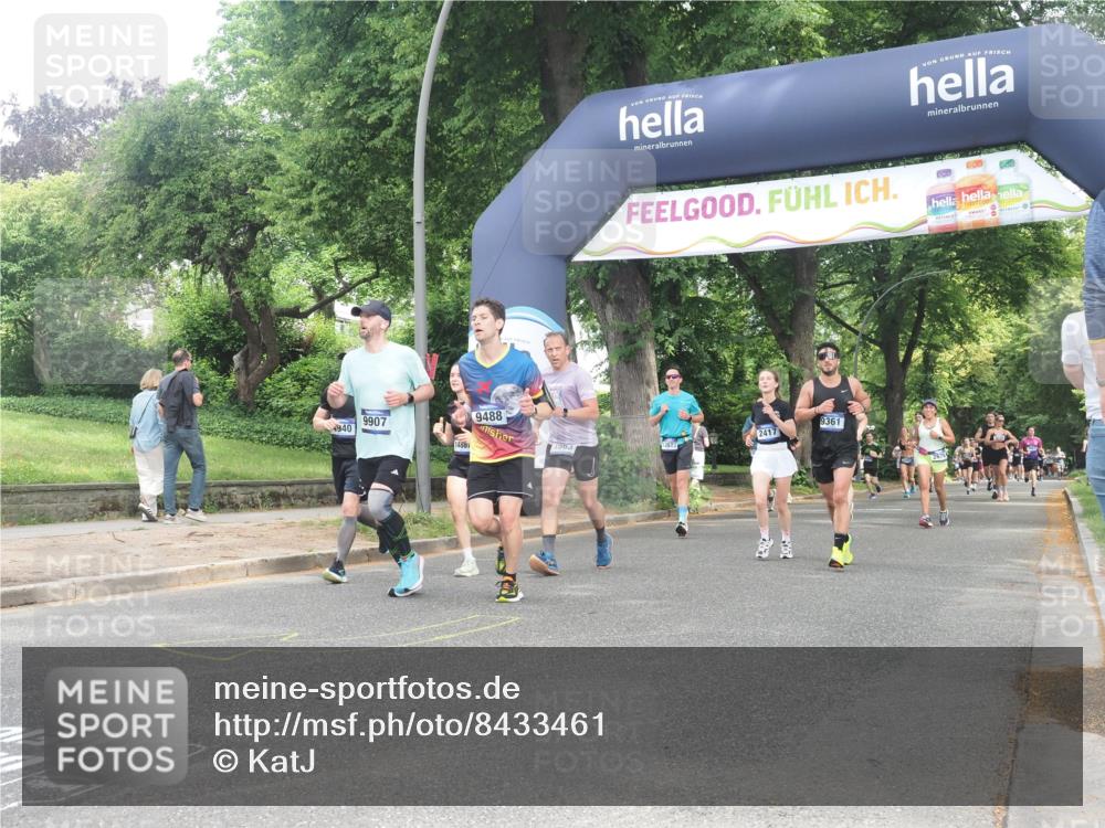 29.06.2025 - hella hamburg halbmarathon KatJ http://msf.ph/oto/8433461 29.06.2025 10:43:52 Zwischen KM18-KM19 1563, 2417, 3836, 4940, 5033, 6416, 7716, 8542, 8652 meine-sportfotos.de