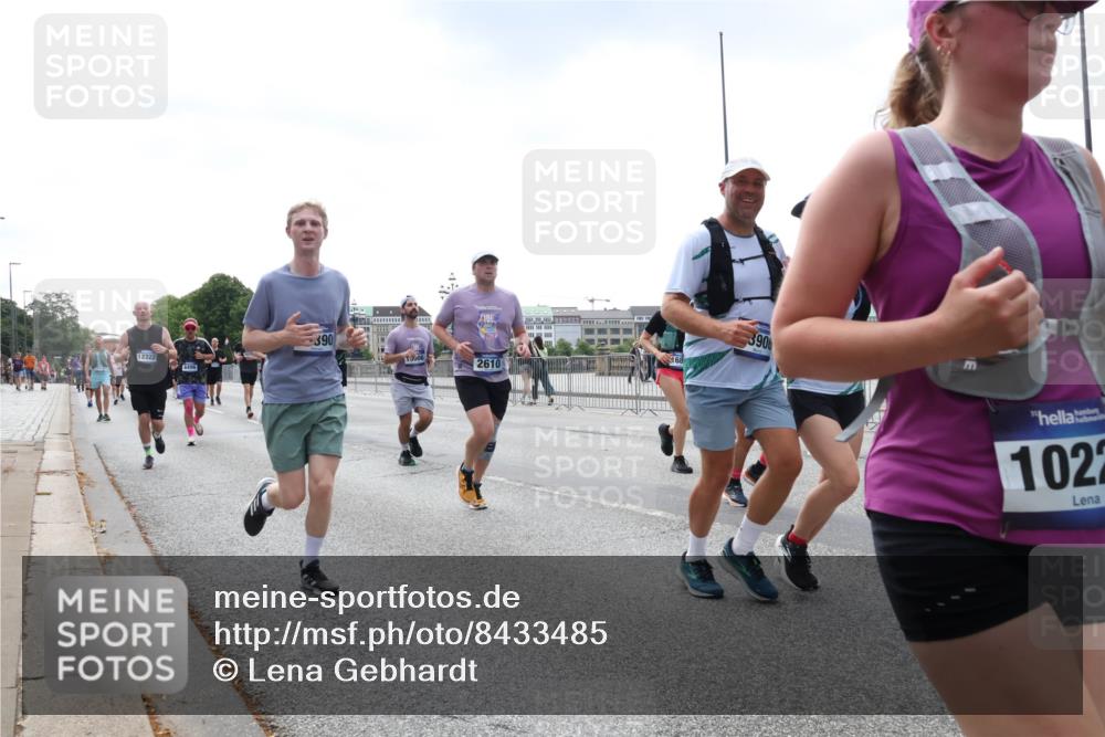29.06.2025 - hella hamburg halbmarathon Lena Gebhardt http://msf.ph/oto/8433485 29.06.2025 10:44:33 Lombardsbrücke 12322, 4496, 390, 10006, 2610, 3906, 1022, 1345, 1519, 1802, 1804, 2186, 2343, 2610, 2674, 2692, 3065, 3506, 3596, 4215, 4496, 4898, 4968, 5127, 5355, 5647, 5649, 5730, 5731, 6002, 7216, 7610, 7818, 7842, 8272, 8582, 8591, 8763, 8957, 9084, 9085, 9331, 9333, 9397, 9510, 9536, 10006, 10223, 10303, 10304, 10416, 11272, 11825, 11955, 12318, 12322, 12409, 12803, 12995, 13262, 13288, 13330, 13390, 13906, 14091, 14123, 14350, 14654, 14681, 14971, 18454, 18459 meine-sportfotos.de