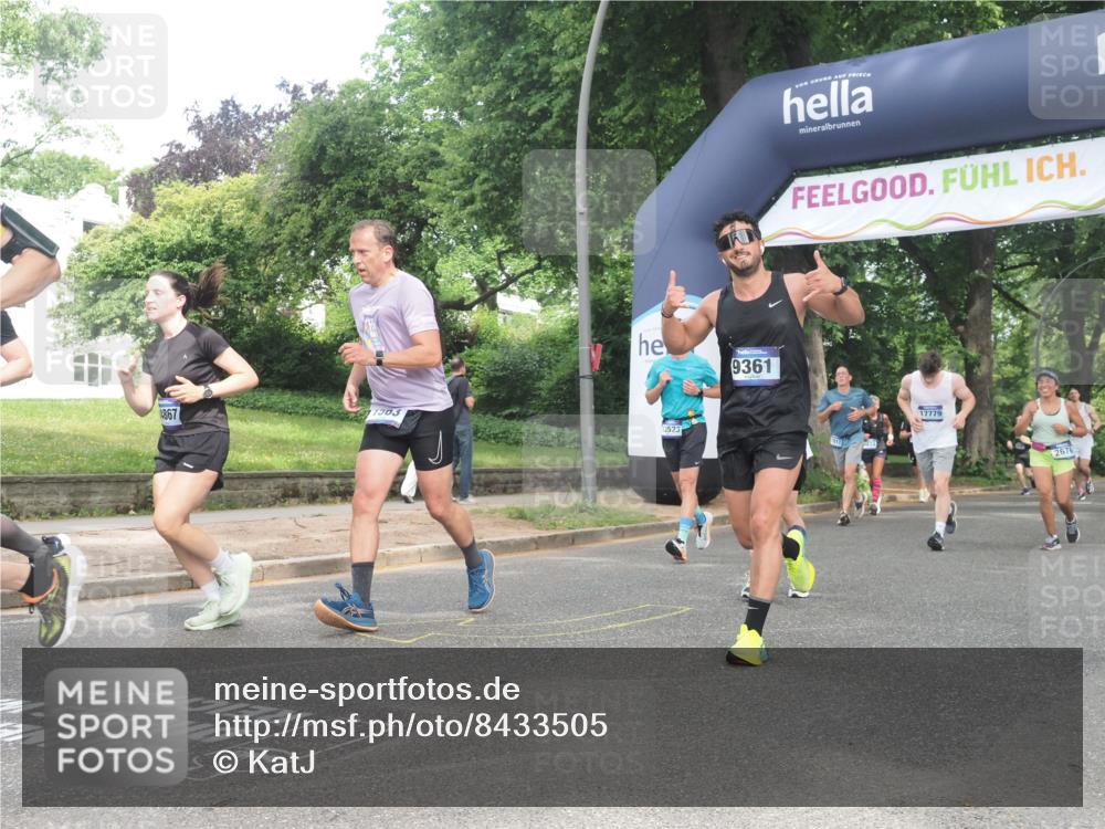 29.06.2025 - hella hamburg halbmarathon KatJ http://msf.ph/oto/8433505 29.06.2025 10:43:53 Zwischen KM18-KM19 1563, 2417, 2676, 3836, 4940, 5033, 6416, 8542 meine-sportfotos.de