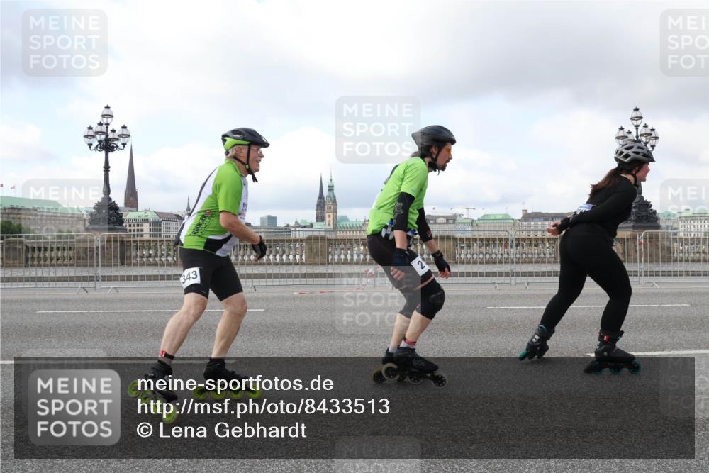29.06.2025 - hella hamburg halbmarathon Lena Gebhardt http://msf.ph/oto/8433513 29.06.2025 09:01:07 Lombardsbrücke 343 meine-sportfotos.de