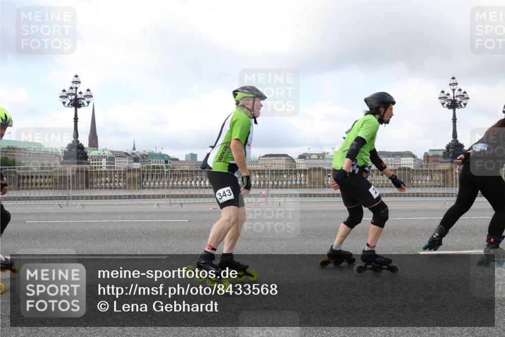 29.06.2025 - hella hamburg halbmarathon Lena Gebhardt http://msf.ph/oto/8433568 29.06.2025 09:01:07 Lombardsbrücke 343, 2015 meine-sportfotos.de