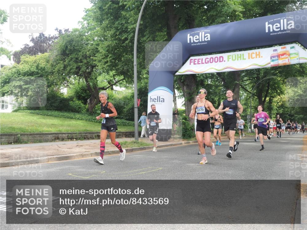 29.06.2025 - hella hamburg halbmarathon KatJ http://msf.ph/oto/8433569 29.06.2025 10:43:57 Zwischen KM18-KM19 1563, 2417, 2676, 4833, 4940, 4951, 5570, 6835 meine-sportfotos.de