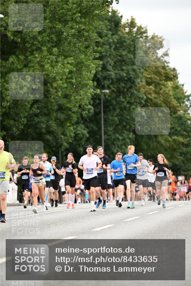 29.06.2025 - hella hamburg halbmarathon Dr. Thomas Lammeyer http://msf.ph/oto/8433635 29.06.2025 10:53:17 Kennedybrücke 1142, 1157, 1174, 1175, 1392, 1626, 2067, 2475, 3086, 3383, 3486, 3661, 4327, 4403, 5551, 7532, 7931, 7936, 8549, 8719, 8759, 8760, 9341, 10204, 10479, 10794, 11000 meine-sportfotos.de