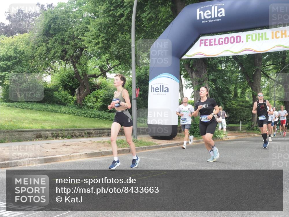 29.06.2025 - hella hamburg halbmarathon KatJ http://msf.ph/oto/8433663 29.06.2025 10:44:02 Zwischen KM18-KM19 2883, 4833, 4951, 5570, 6835 meine-sportfotos.de