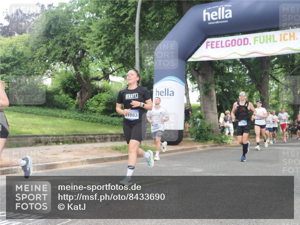 29.06.2025 - hella hamburg halbmarathon KatJ http://msf.ph/oto/8433690 29.06.2025 10:44:02 Zwischen KM18-KM19 2883, 4833, 4951, 5570, 6835 meine-sportfotos.de