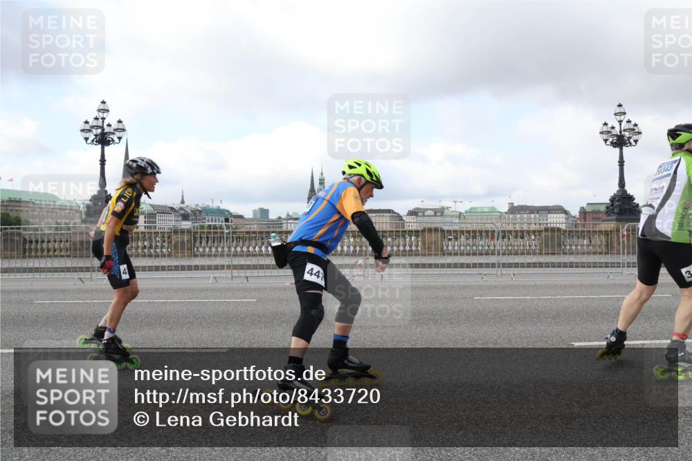 29.06.2025 - hella hamburg halbmarathon Lena Gebhardt http://msf.ph/oto/8433720 29.06.2025 09:01:07 Lombardsbrücke 44, 20343, 3 meine-sportfotos.de